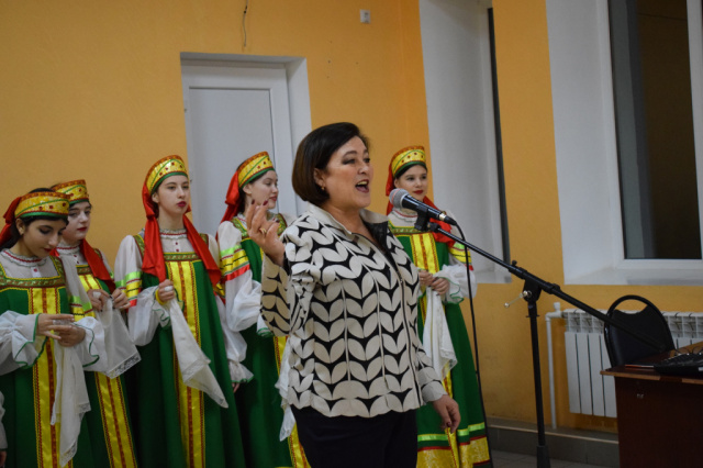  «Женщина, Весна, Любовь»!