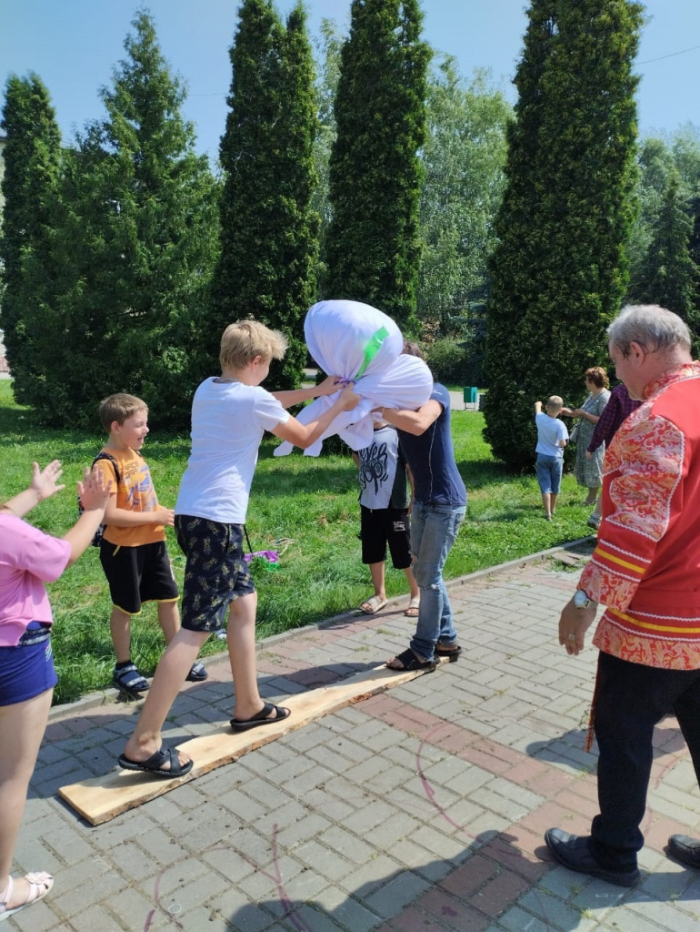 276dd4b8-7600-4b6a-8c4e-00fe9791a8d5.jpg